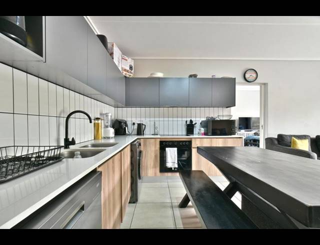 2 BEDROOM APARTMENT FOR SALE IN ASPEN HILLS